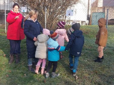 Wir proben die Evakuierung Wir proben die Evakuierung